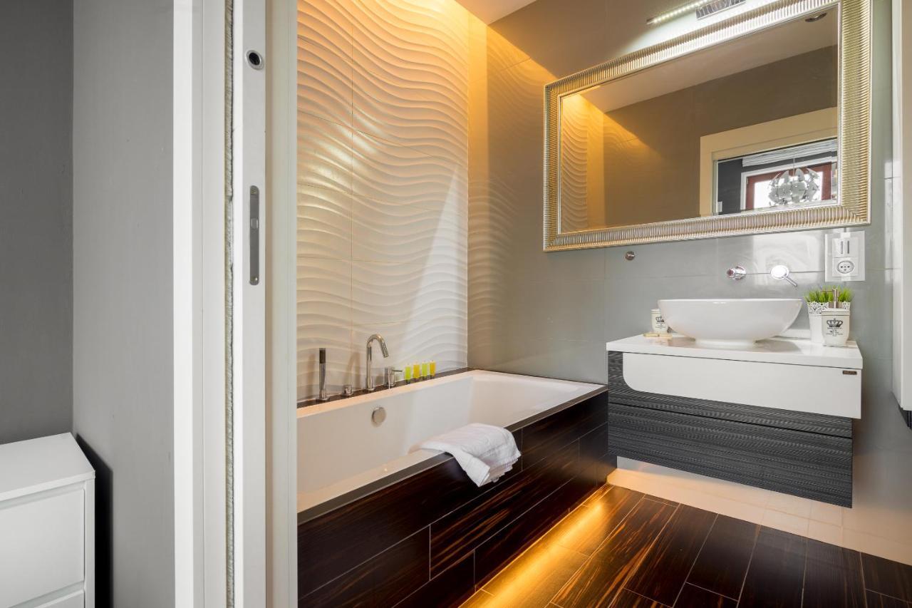 Hlonda Deluxe Apartment With Terrace 바르샤바 외부 사진
