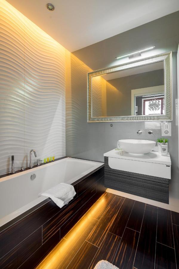 Hlonda Deluxe Apartment With Terrace 바르샤바 외부 사진