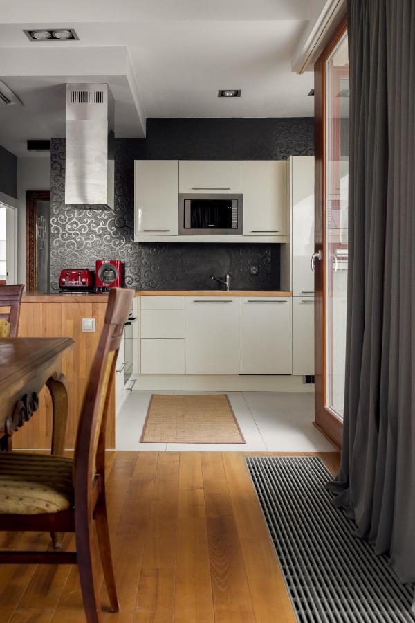 Hlonda Deluxe Apartment With Terrace 바르샤바 외부 사진